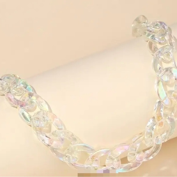 Iridescent Acrylic Chunky Chain Necklace Clear Holographic Statement Jewelry. - Picture 3 of 3